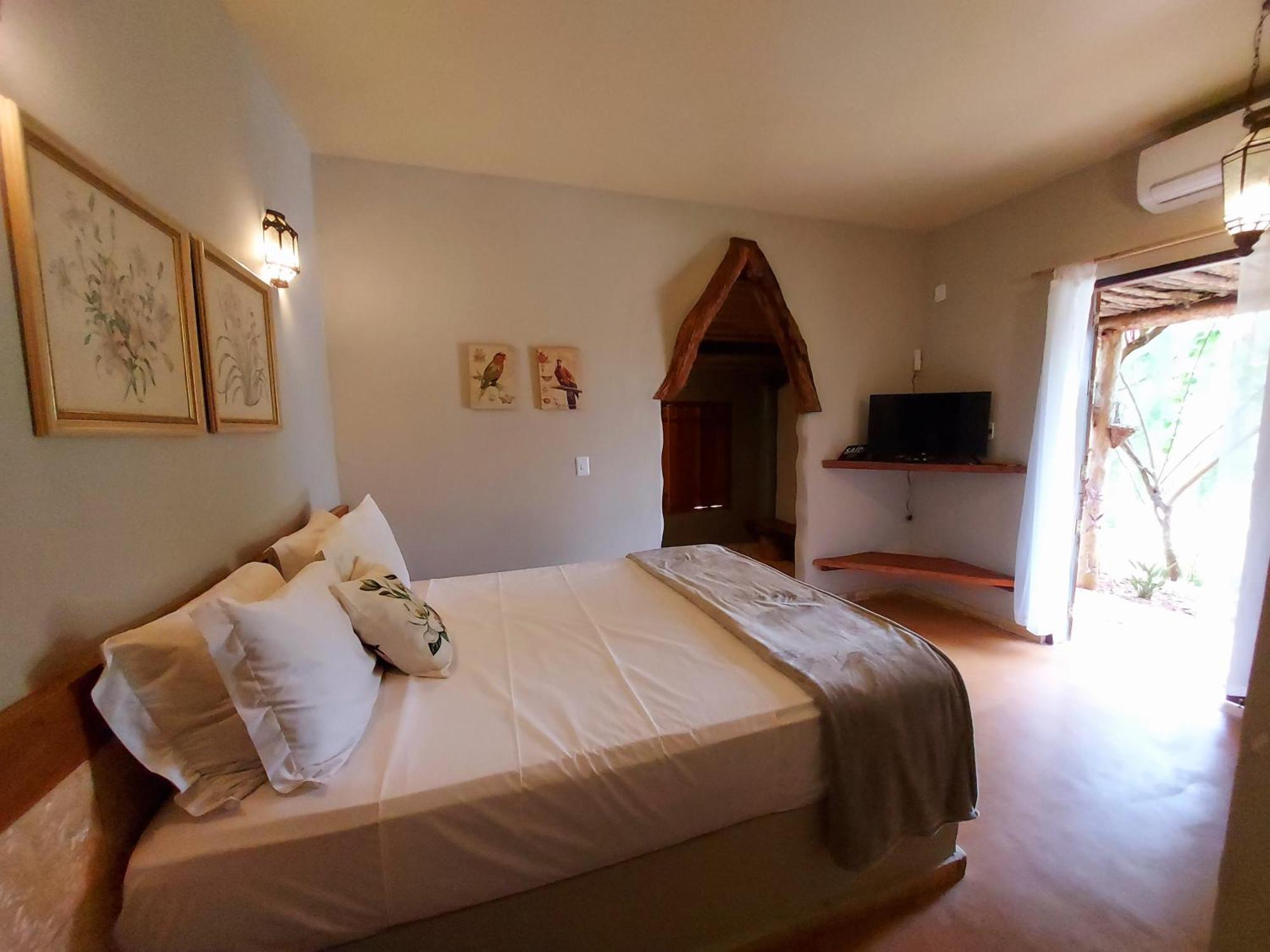 Salto Corumba Hotel Camping Clube Корумба-ді-Ґояс Екстер'єр фото